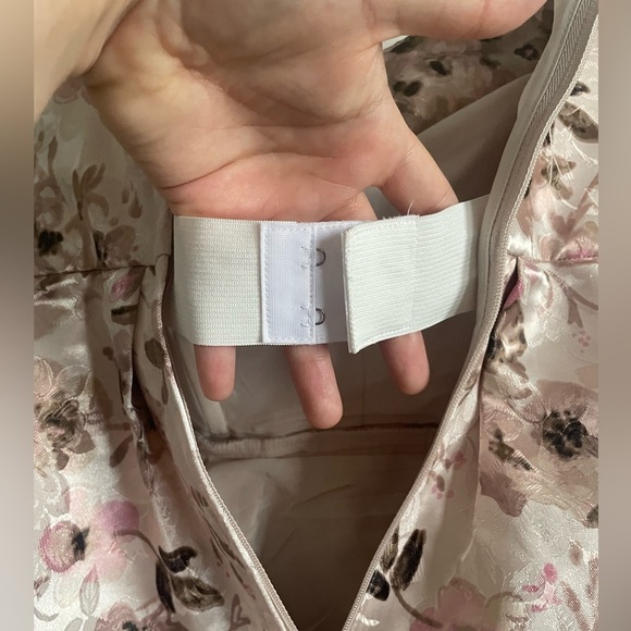 Lauren Conrad Runway Strapless Floral Dress. Pre-Owned. - Picture 7 of 10